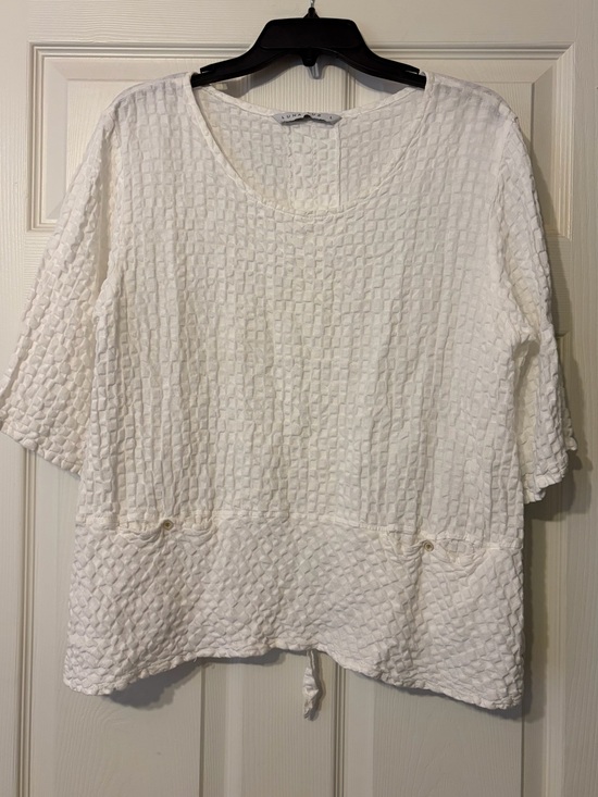 Luna Luz Tops - Luna Luz linen blend textured top